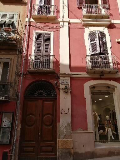 Ferienwohnung La Dimora Di Re Carlo Cagliari Exterior foto
